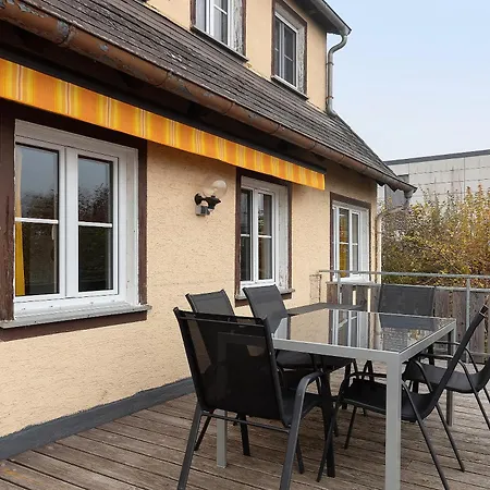 Haus Am Ufer Сasa de vacaciones *